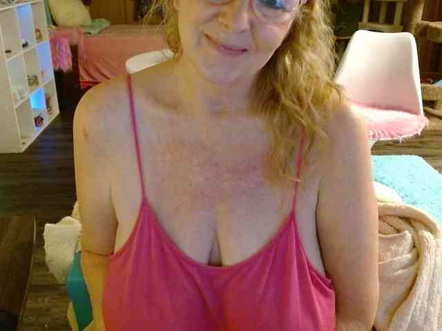 Kallie-Kiss webcam