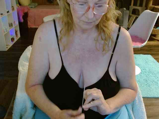 Kallie-Kiss webcam