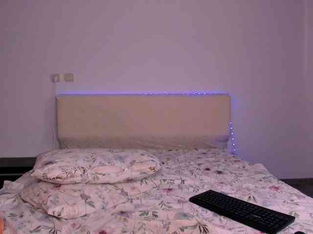 AnnesCora webcam