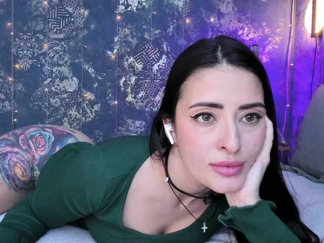 CrazyPussy07's BongaCams show and profile