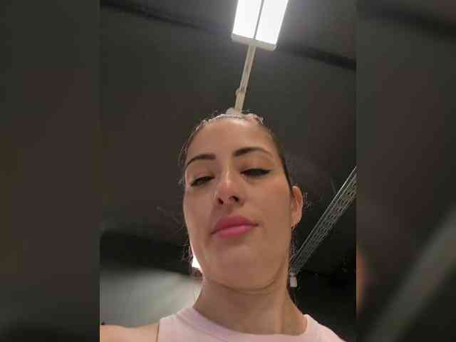 live amateur cam CrazyPussy07