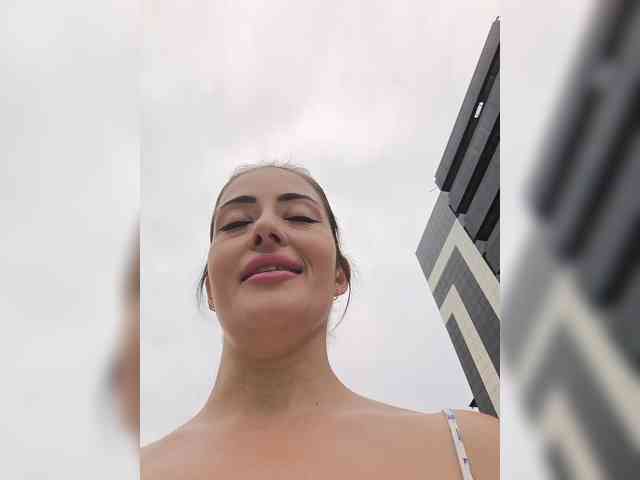 webcam model CrazyPussy07
