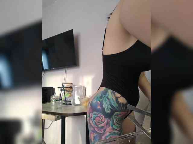 Chris_Diamond webcam