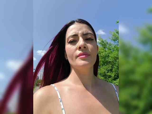 strip chatroom CrazyPussy07