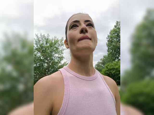 Chris_Diamond webcam