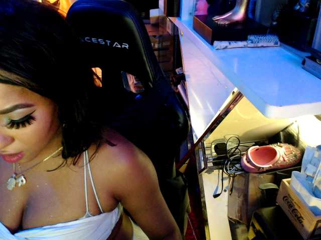StarNude69 from BongaCams