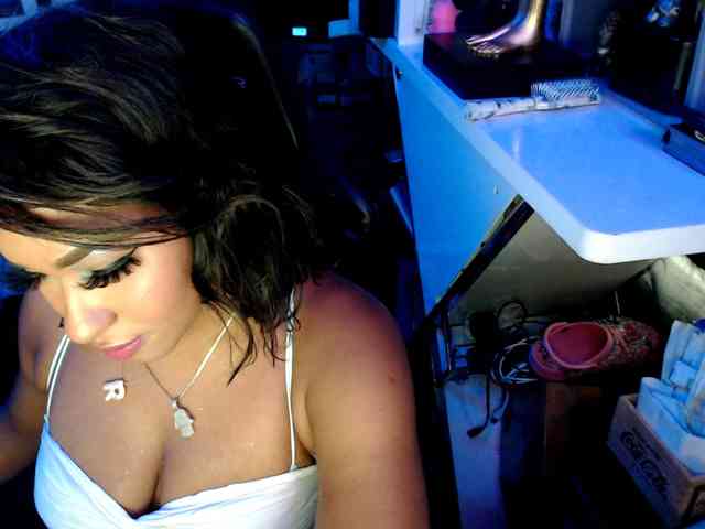 StarNude69 webcam
