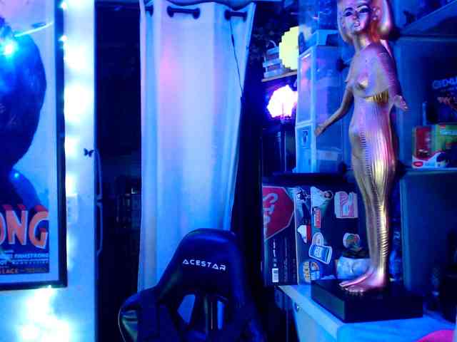 StarNude69 webcam