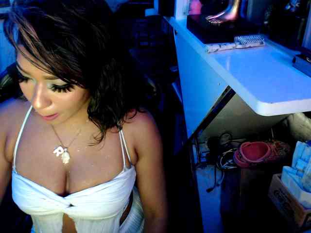 StarNude69 webcam