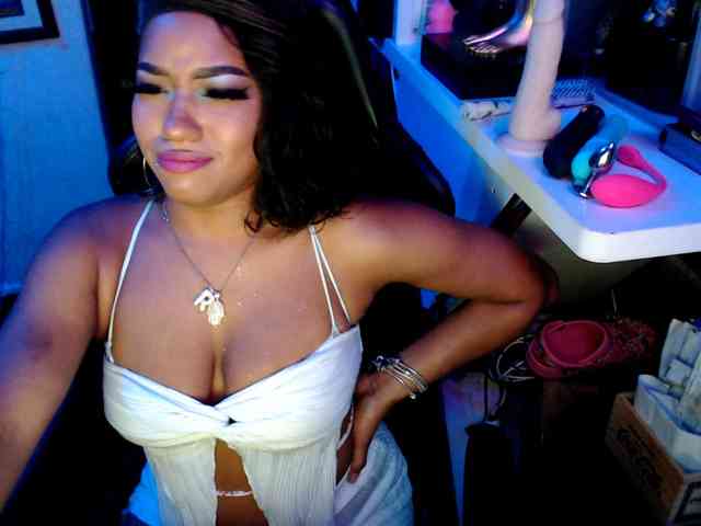 StarNude69 webcam