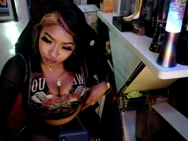 StarNude69 webcam