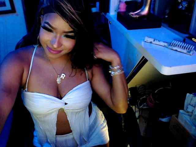 StarNude69 webcam