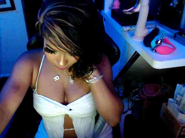 StarNude69 webcam