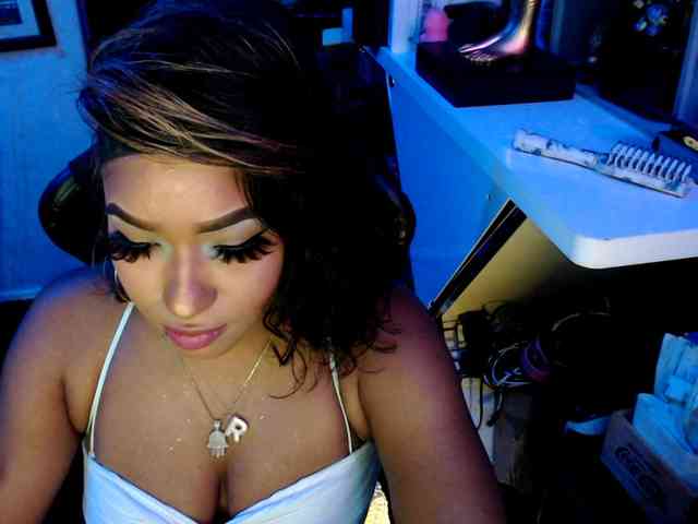StarNude69 webcam