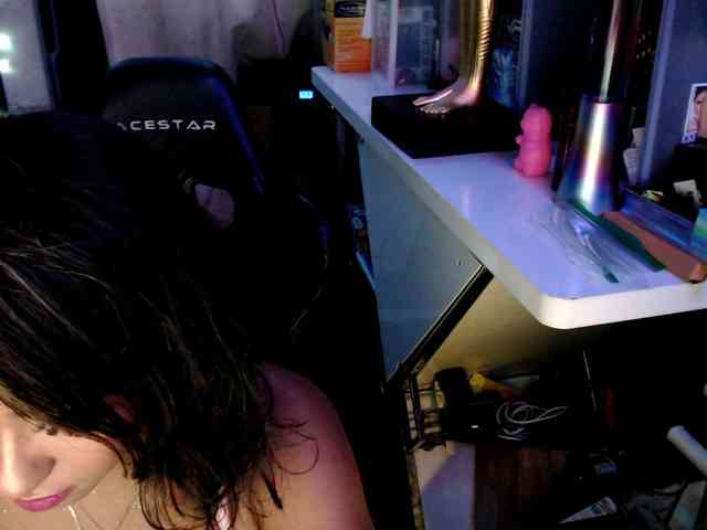 StarNude69 webcam