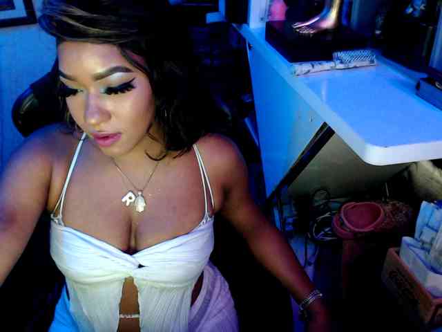 StarNude69 webcam