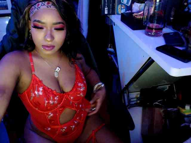 StarNude69 webcam