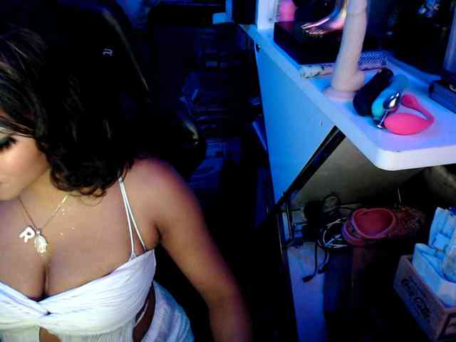 StarNude69 webcam