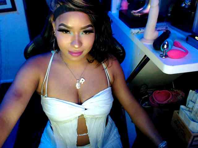 StarNude69 webcam