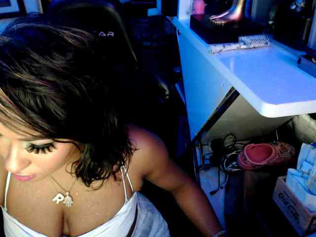 StarNude69 webcam