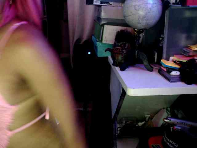StarNude69 webcam