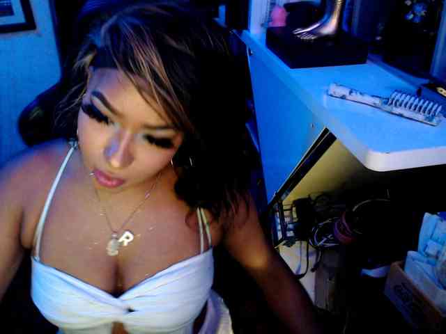 StarNude69 webcam