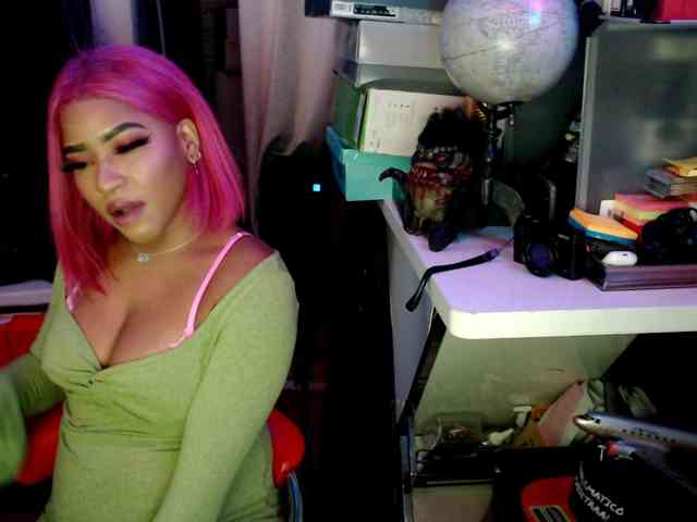 StarNude69 webcam