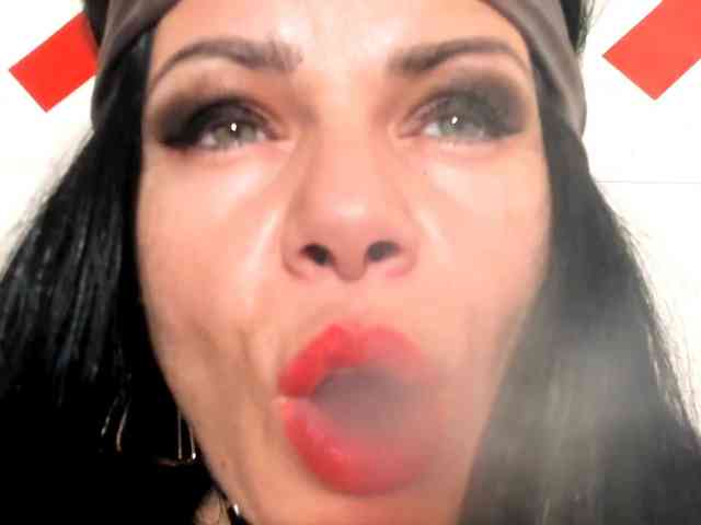 Alice-Sweet Alice-Sweet