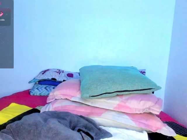 karol-hot-sex's BongaCams show and profile