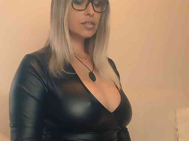 BlondeNicolet webcam