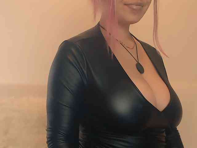 BlondeNicolet webcam