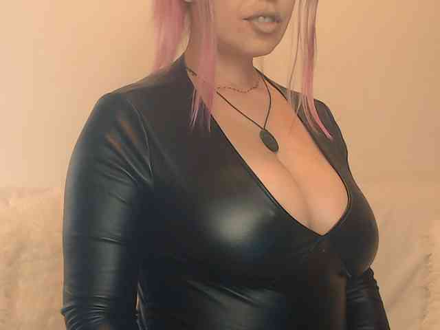 BlondeNicolet webcam