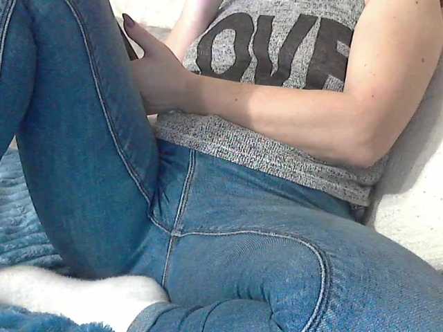 linaisabella from BongaCams is Freechat