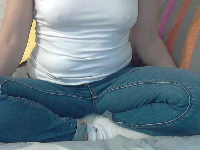 linaisabella's BongaCams show and profile