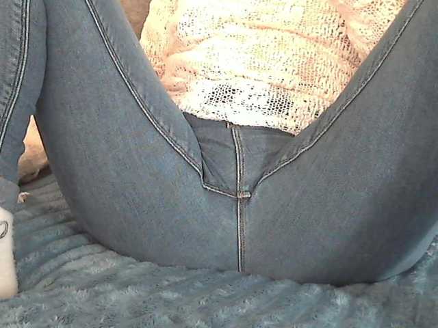 linaisabella's BongaCams show and profile