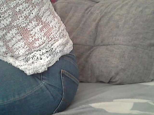 linaisabella's BongaCams show and profile