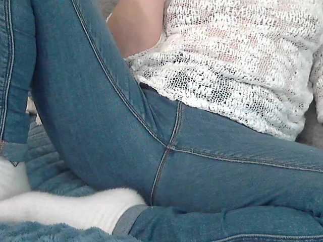 linaisabella's BongaCams show and profile