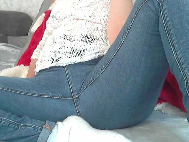 linaisabella's BongaCams show and profile