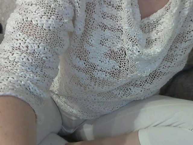 linaisabella's BongaCams show and profile