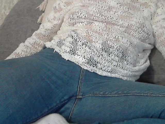 linaisabella's BongaCams show and profile