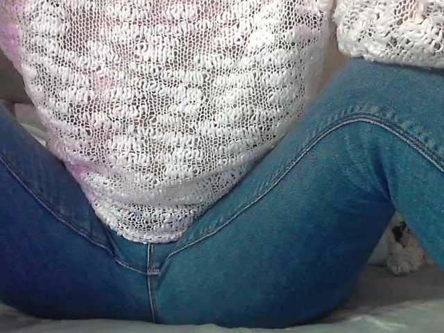 linaisabella's BongaCams show and profile