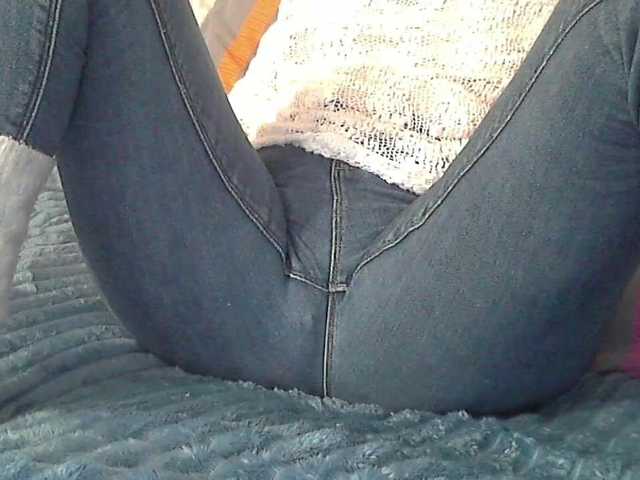 linaisabella's BongaCams show and profile