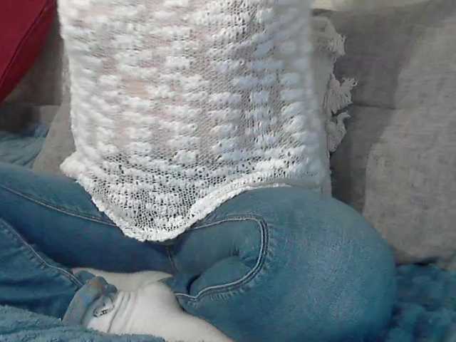 linaisabella's BongaCams show and profile