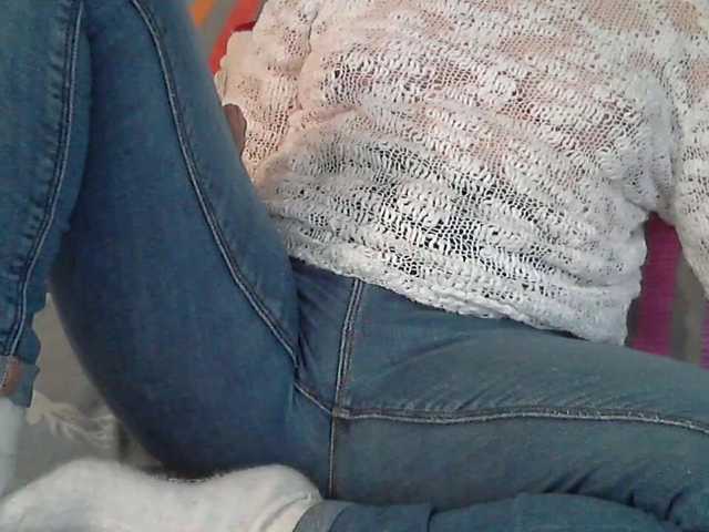 linaisabella's BongaCams show and profile