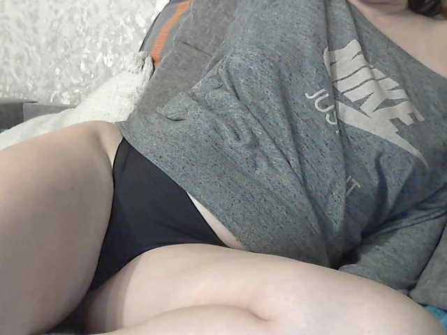 linaisabella's BongaCams show and profile