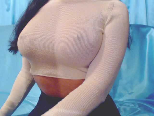 Ms-Mia's BongaCams show and profile