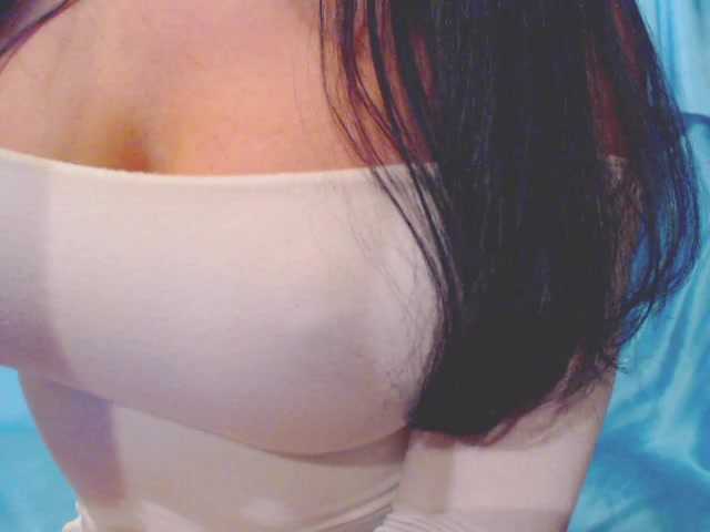 Ms-Mia's BongaCams show and profile