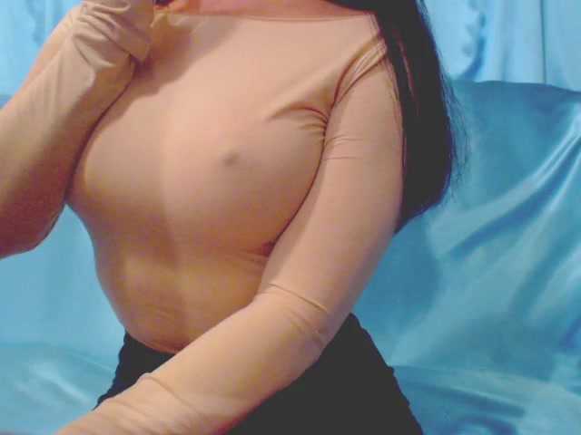 Ms-Mia's BongaCams show and profile