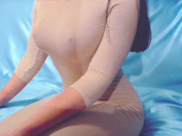 Ms-Mia's BongaCams show and profile