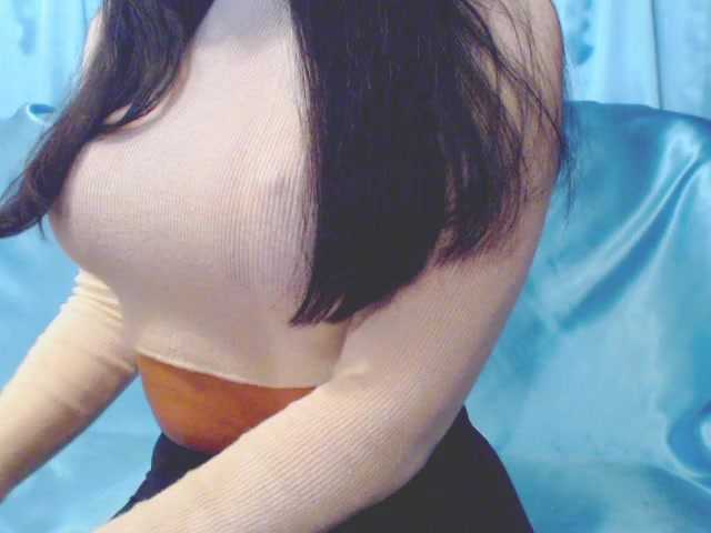 Ms-Mia's BongaCams show and profile